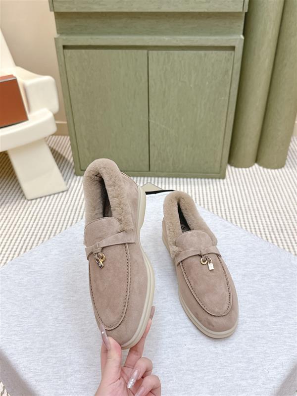 2025126104251993 440